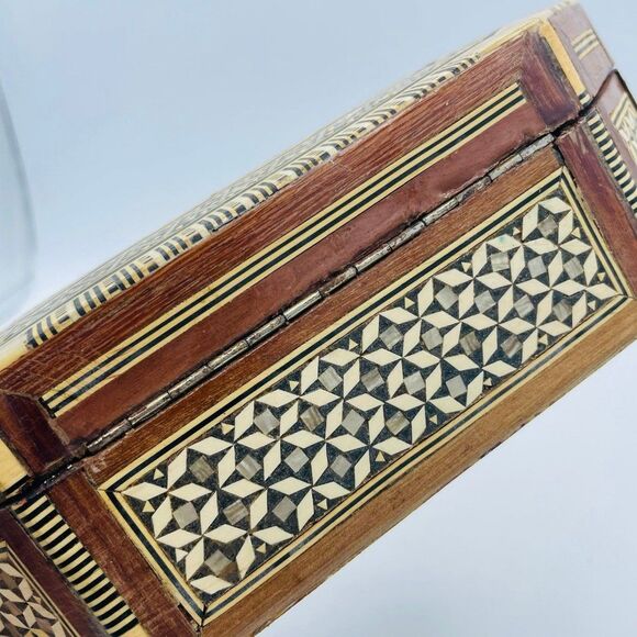 Vtg Large Mother of Pearl Hand Crafted Wooden Inlaid Jewelry Box Micro Mosaic - Picture 7 of 12